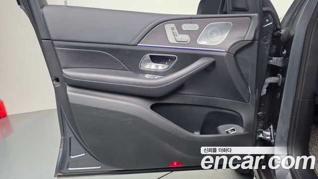 Mercedes-Benz GLS-Class 2021 — photo 14