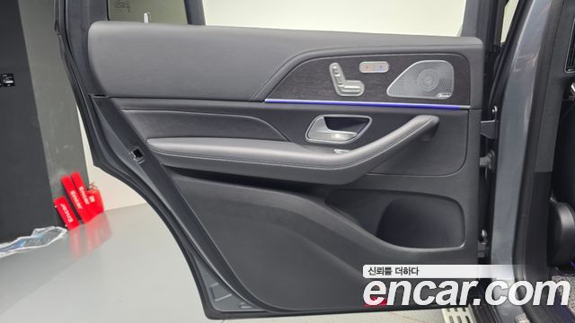 Mercedes-Benz GLS-Class 2021 — photo 15