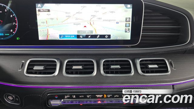 Mercedes-Benz GLS-Class 2021 — photo 31