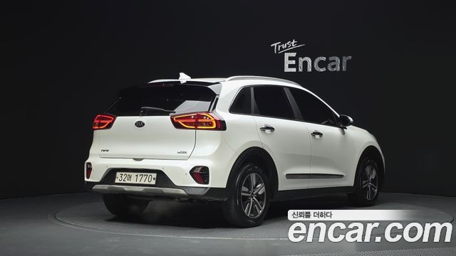 Kia Niro 2020 — photo 2