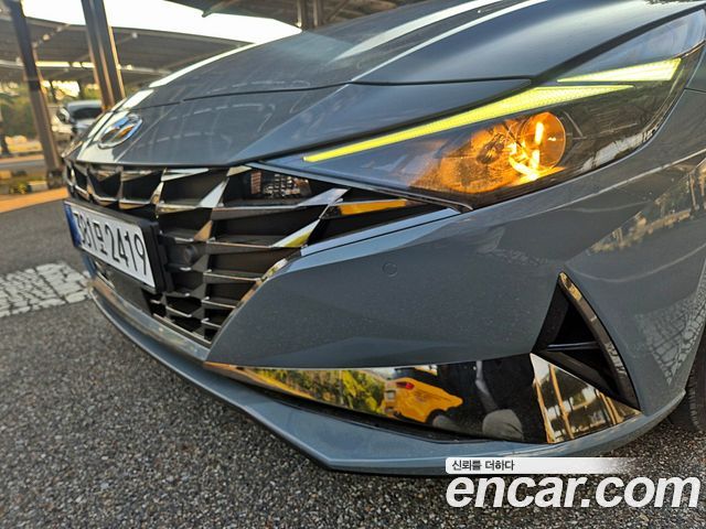 Hyundai AVANTE 2022 — photo 17