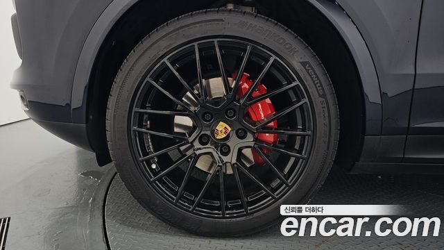 Porsche Cayenne 2020 — photo 5