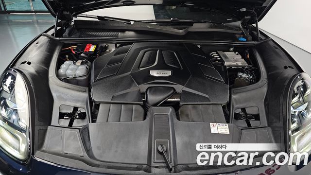 Porsche Cayenne 2020 — photo 6