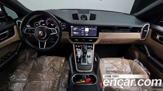 Porsche Cayenne 2020 — photo 10