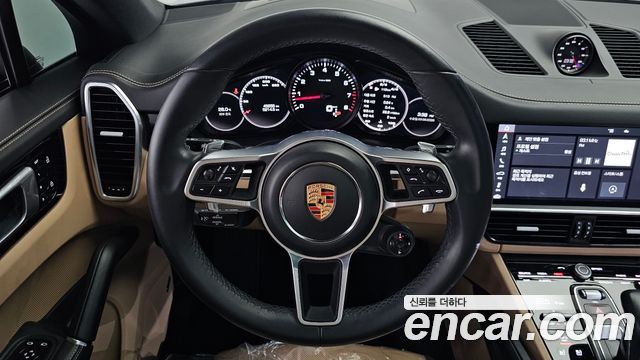 Porsche Cayenne 2020 — photo 19