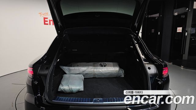 Porsche Cayenne 2020 — photo 26