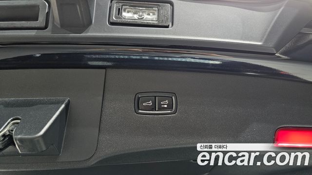 Porsche Cayenne 2020 — photo 27