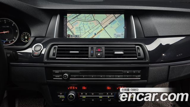 BMW 5-Series 2015 — photo 15