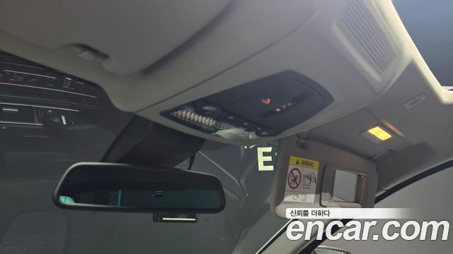 BMW 5-Series 2015 — photo 20