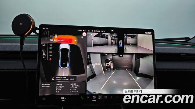 Tesla Model Y 2025 — photo 15