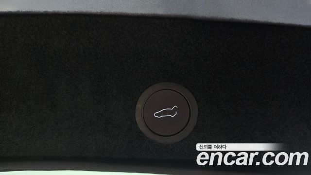 Tesla Model Y 2025 — photo 20