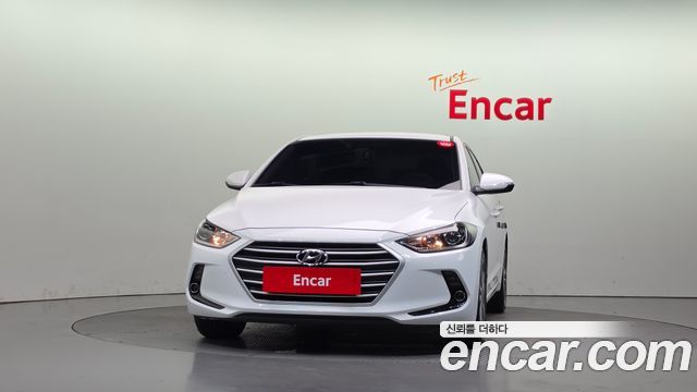 Hyundai AVANTE 2018 — photo 3