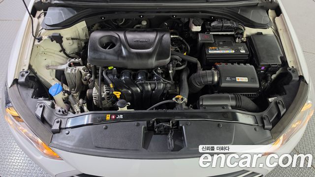 Hyundai AVANTE 2018 — photo 6