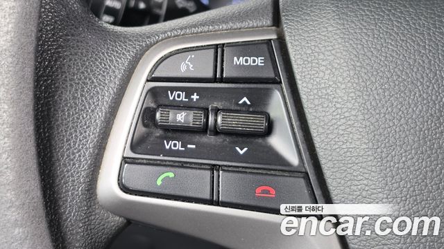 Hyundai AVANTE 2018 — photo 21