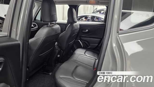 Jeep Renegade 2019 — photo 16