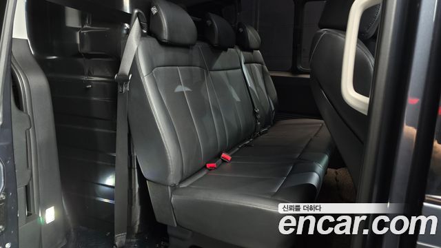 Hyundai Staria 2025 — photo 11