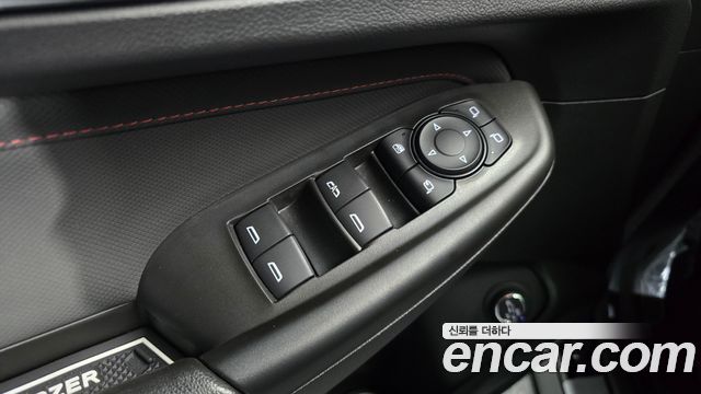 Chevrolet Korea Trailblazer 2023 — photo 35