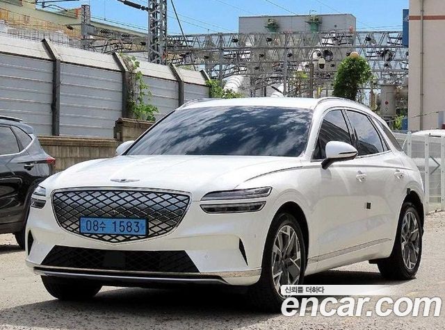 Genesis GV70 2022 — photo 2