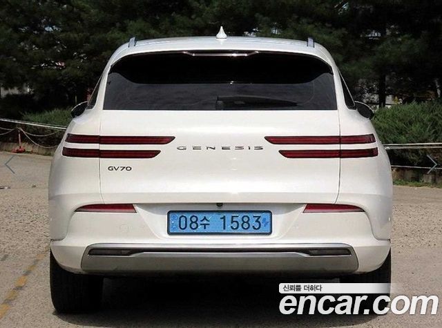 Genesis GV70 2022 — photo 4