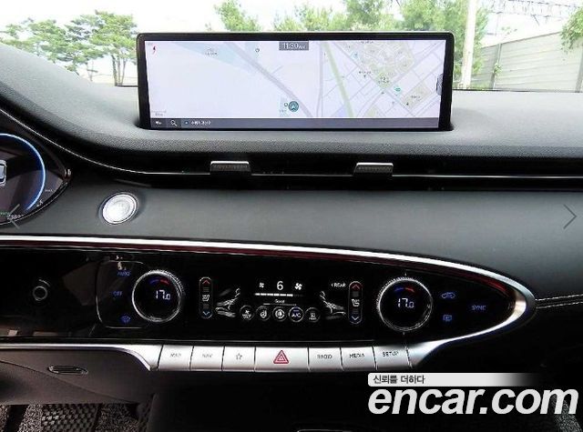 Genesis GV70 2022 — photo 13