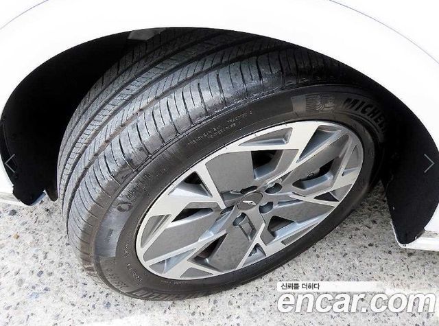 Genesis GV70 2022 — photo 20