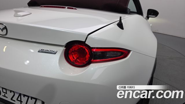 Mazda MX-5 Miata 2018 — photo 9