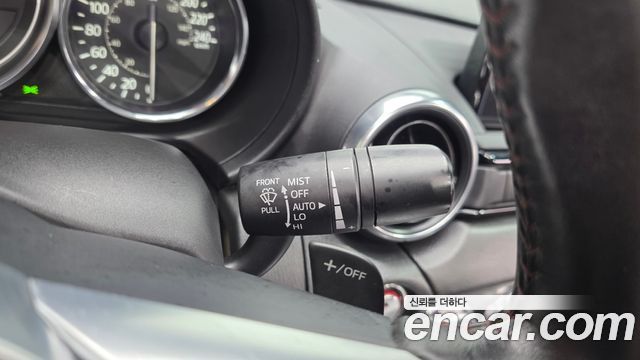 Mazda MX-5 Miata 2018 — photo 27