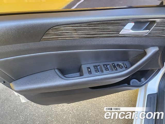 Hyundai Sonata 2015 — photo 9