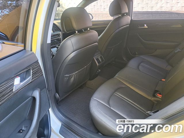 Hyundai Sonata 2015 — photo 16