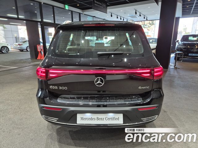 Mercedes-Benz EQB 2026 — photo 4