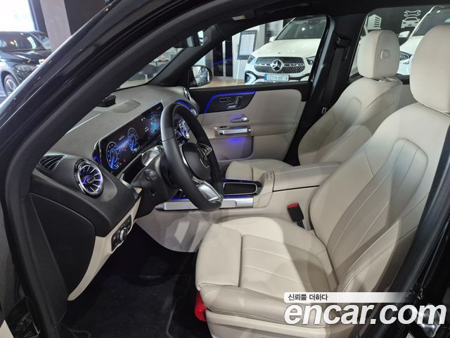 Mercedes-Benz EQB 2026 — photo 10