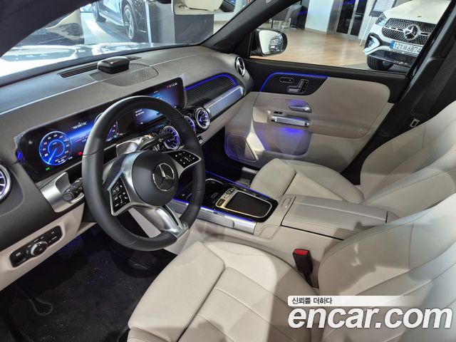 Mercedes-Benz EQB 2026 — photo 18