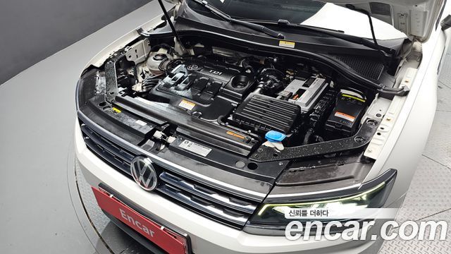 Volkswagen Tiguan 2018 — photo 6