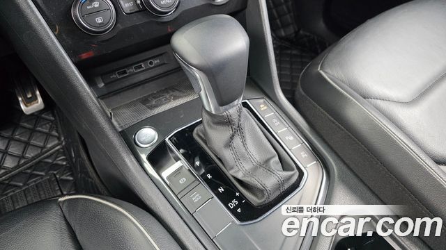 Volkswagen Tiguan 2018 — photo 9