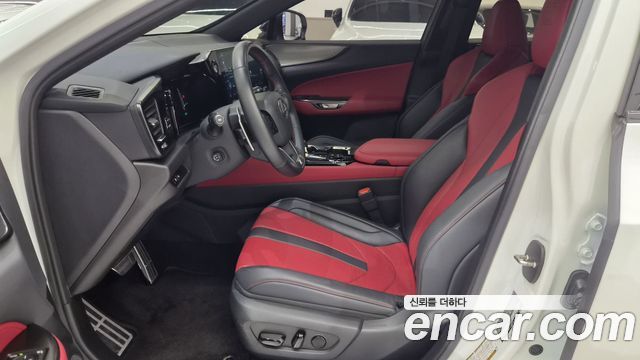 Lexus NX 2025 — photo 10