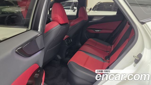 Lexus NX 2025 — photo 11