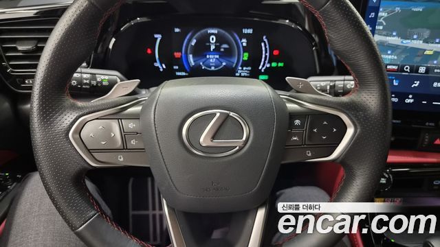 Lexus NX 2025 — photo 15