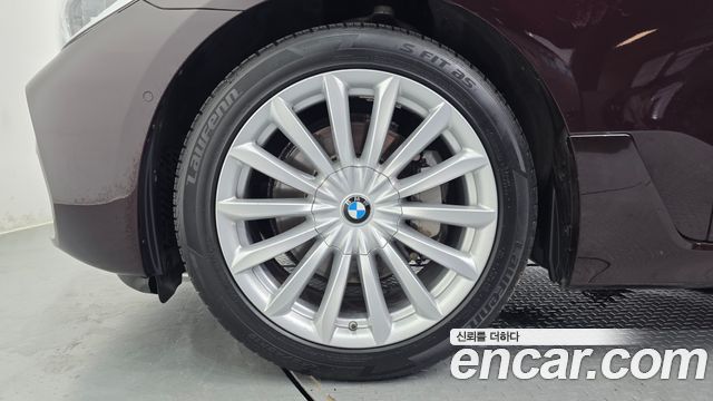 BMW Gran Turismo 2020 — photo 5