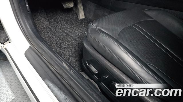 Kia K5 2020 — photo 28