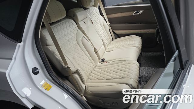 Genesis GV80 2023 — photo 17