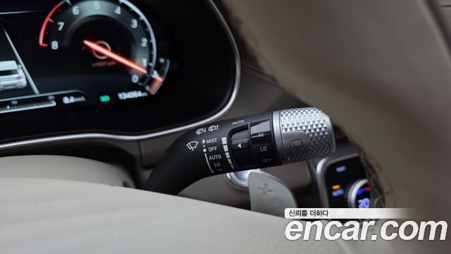 Genesis GV80 2023 — photo 28