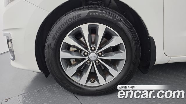Kia Canival 2016 — photo 5