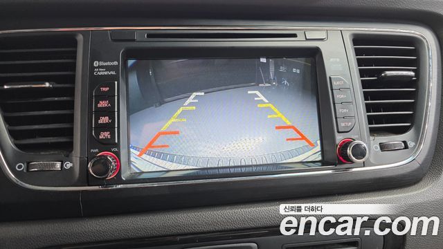 Kia Canival 2016 — photo 15