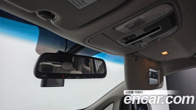 Kia Canival 2016 — photo 16