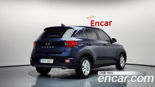 Hyundai Venue 2021 — photo 2
