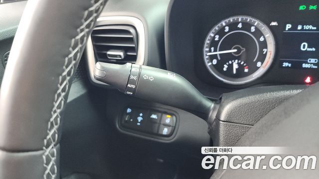 Hyundai Venue 2021 — photo 25