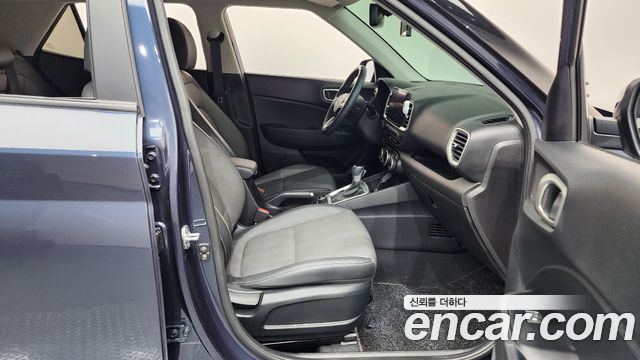 Hyundai Venue 2021 — photo 16
