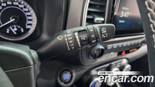 Hyundai Venue 2021 — photo 27