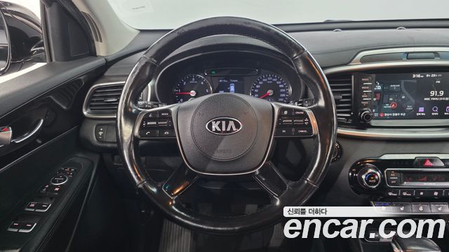 Kia Sorento 2019 — photo 13