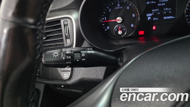 Kia Sorento 2019 — photo 16